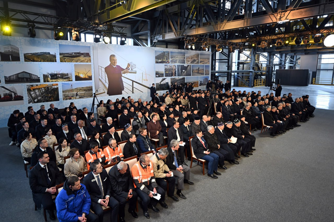 Xorijiy hamkorlar bilan yuqori malakali kadrlarni tayyorlash yo‘lga qo‘yilgani ham eng katta yutuqlardan biri bo‘lgani ta’kidlandi.